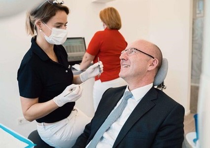 Zahnarztzentrum Ludwigshafen Behandlung