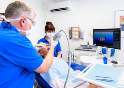 Zukunftzahn Zahnarztzentrum Dorsten Behandlung